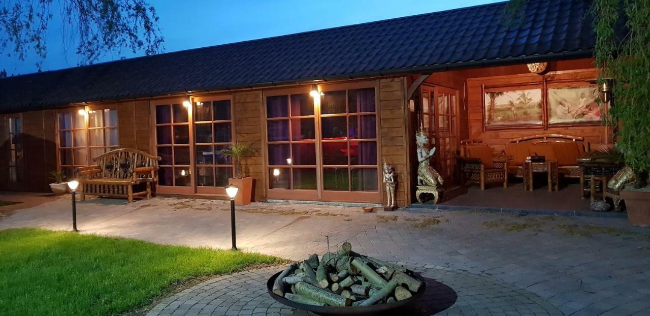 Het Filipijns Slaaphuisje Hooglede Exteriér fotografie
